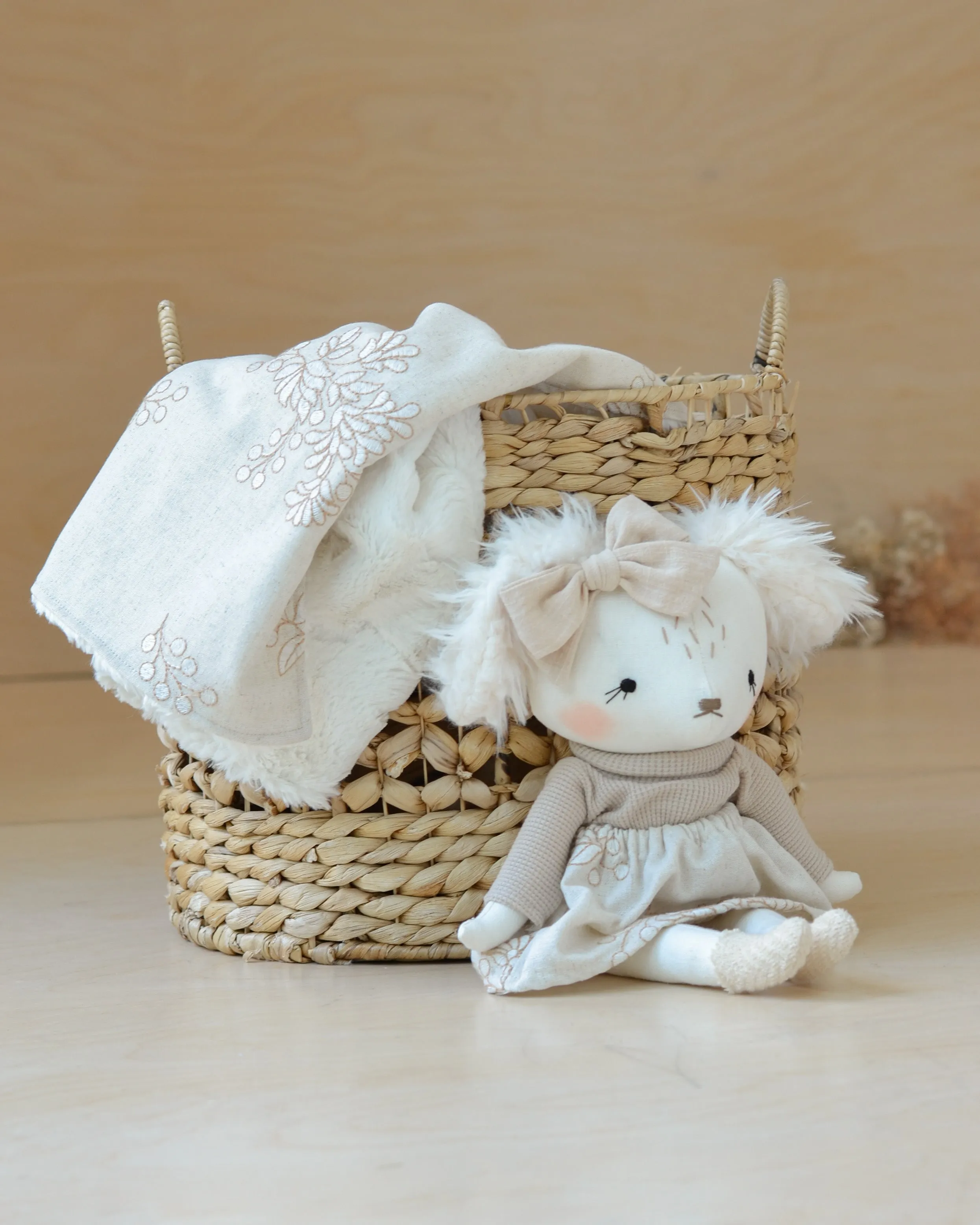 Dog Soft Toy Alphonsine and Blanket