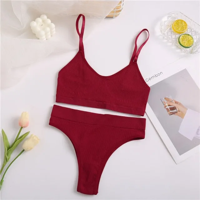Trendy casual Wireless Crop Bra and Low Rise Panty Set